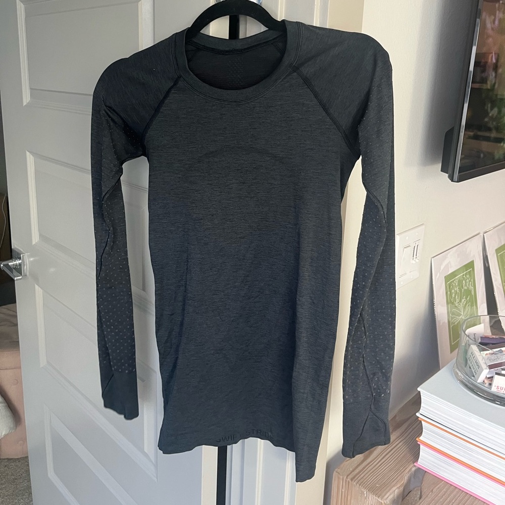 Lululemon Swiftly
